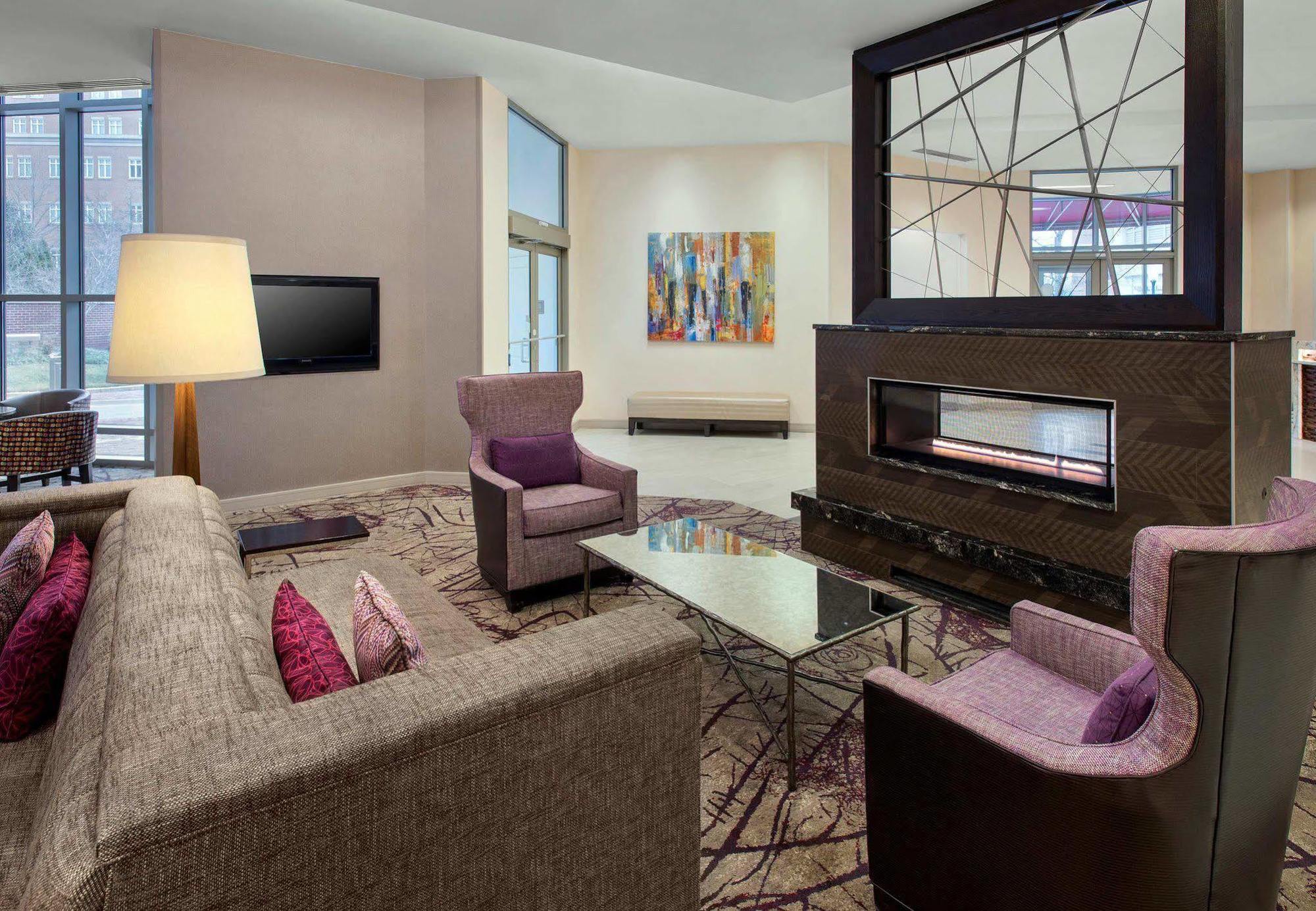 Residence Inn Alexandria Old Town South At Carlyle Eksteriør billede